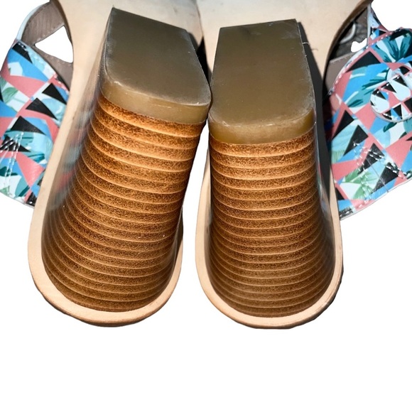 DONALD J PLINER Mimi Jungle Thong Sandal Size 7.5 - Picture 3 of 8